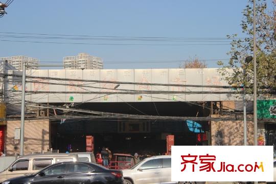 曲江?悅周邊配套-綜合市場