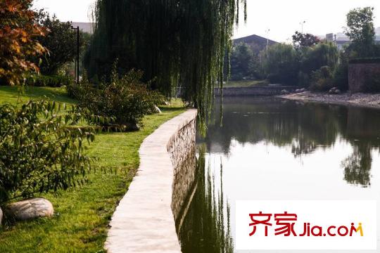 融創(chuàng)天朗?融公館周邊配套――公園水景