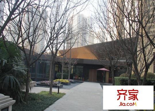 白樺林間售樓部外景（2015-12-5）