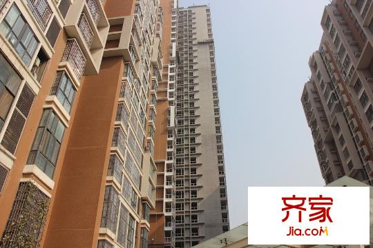 翠屏灣3期巴厘小鎮(zhèn)小區(qū)內(nèi)部（2015-10-21）