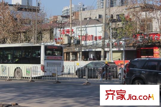 曲江?悅周邊配套-服裝店