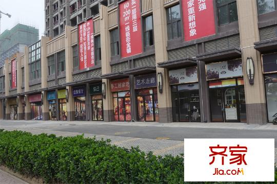 海倫春天項(xiàng)目底商（2015.05.07拍攝）