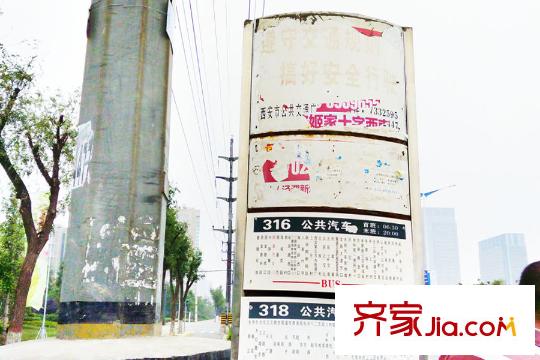 龍泊灣周邊配套--公交站牌