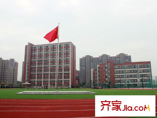 億龍金河灣周邊陜師大奧園學(xué)校