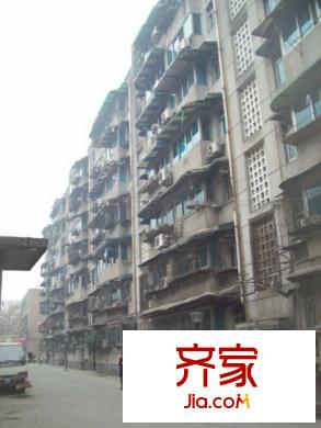 電力機械廠家屬院外景圖  