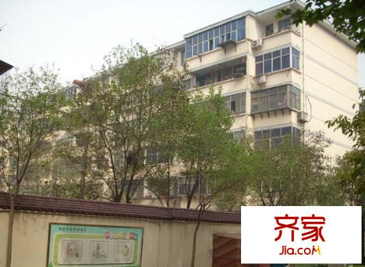 電力機(jī)械廠家屬院外景圖  