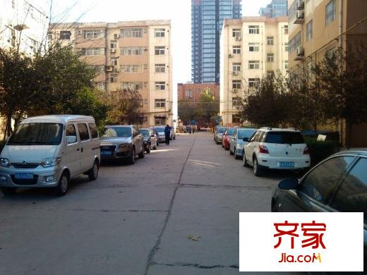 啤酒廠家屬院外景圖 