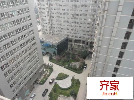 領(lǐng)先時代廣場外景圖 