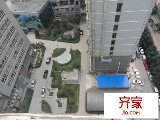 領(lǐng)先時(shí)代廣場(chǎng)外景圖 