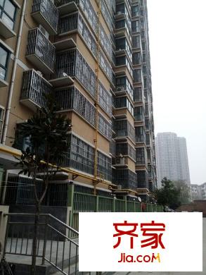 新尚東城外景圖 
