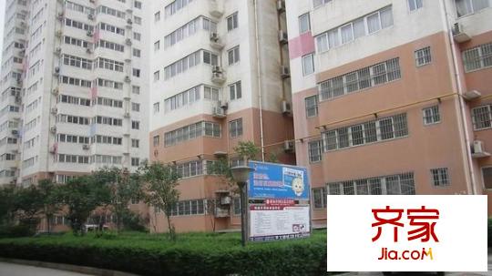 啤酒廠家屬院外景圖 