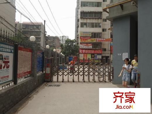 自在廣場(chǎng)外景圖西安  