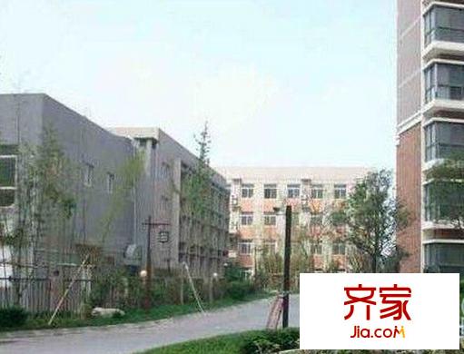 花好月圓外景圖 