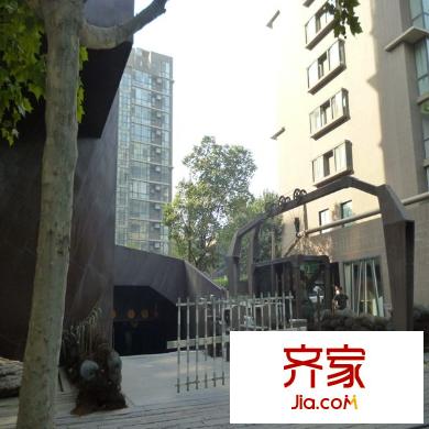 就掌燈外景圖 