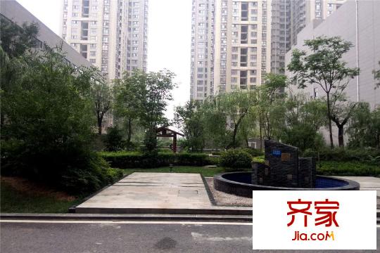 天漢中心社區(qū)園林景觀（攝于2015.8.13）