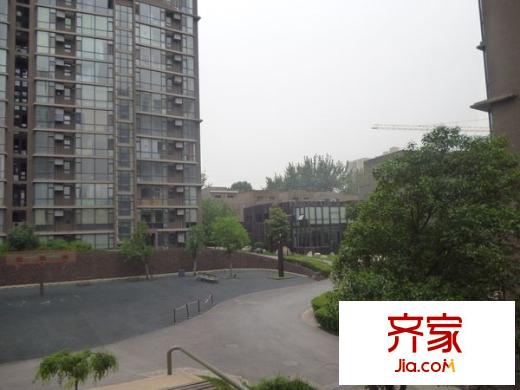 就掌燈外景圖 