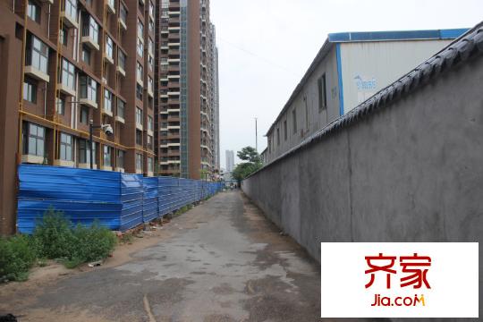 水岸明珠施工進(jìn)度圖（攝于2015年7月15日）