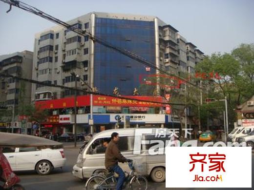臥龍大廈