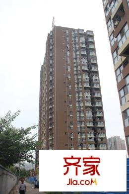 水岸明珠施工進(jìn)度圖（攝于2015年7月15日）
