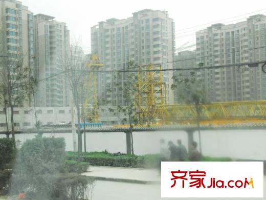 東方米蘭國際城周邊富魚路沿線