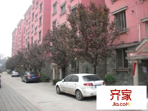 寧馨苑小區(qū)外景圖 