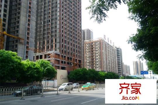 雅荷紫金陽光施工進(jìn)度（攝于2015-6-3）