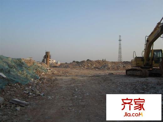 南飛鴻天錦工程進(jìn)度（拍攝于2013-6）
