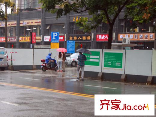 錦業(yè)時代周邊配套（攝于2014年9月12日）