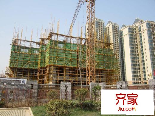 宏府?麒麟山施工進度圖（攝于2013-05-08）