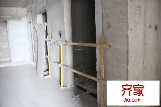 水半灣4號(hào)樓電梯井（2014-5-29）