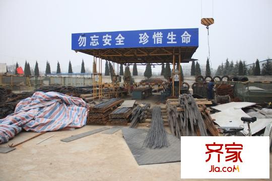 半島?安納西施工現(xiàn)場(chǎng)（2014.2.28攝）