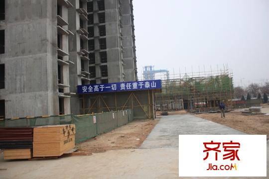 半島?安納西施工現(xiàn)場(chǎng)（2014.2.28攝）