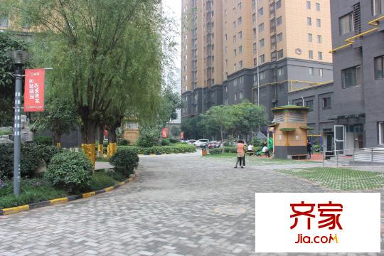 中國?鐵建瑞園小區(qū)（攝于2015年9月17日）