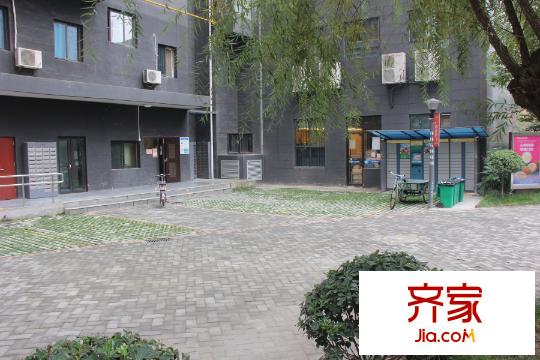 中國?鐵建瑞園小區(qū)（攝于2015年9月17日）