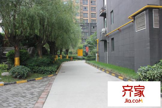中國?鐵建瑞園小區(qū)（攝于2015年9月17日）