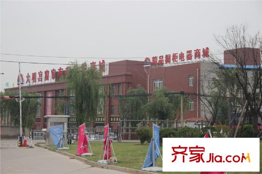 龍記國(guó)會(huì)山周邊配套-大明宮窗簾批發(fā)商城（2015.06）