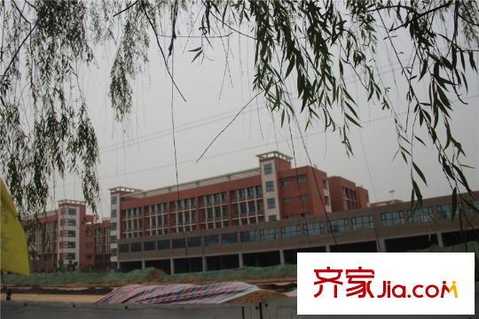 龍記國(guó)會(huì)山周邊配套-西安市第58中（2015.06）
