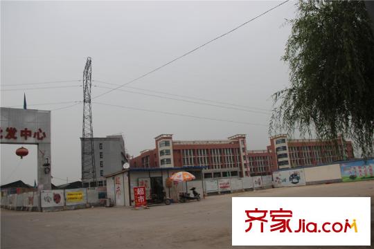 龍記國(guó)會(huì)山周邊配套-西安市第58中（2015.06）