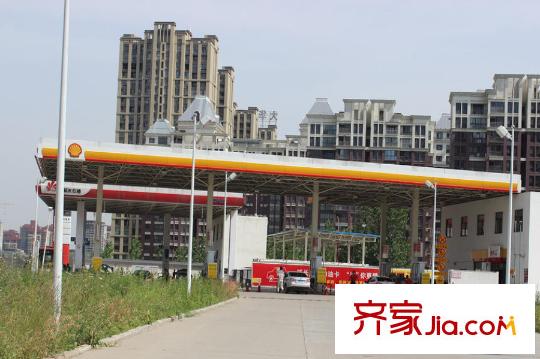 英郡年華國(guó)際社區(qū)周邊加油站