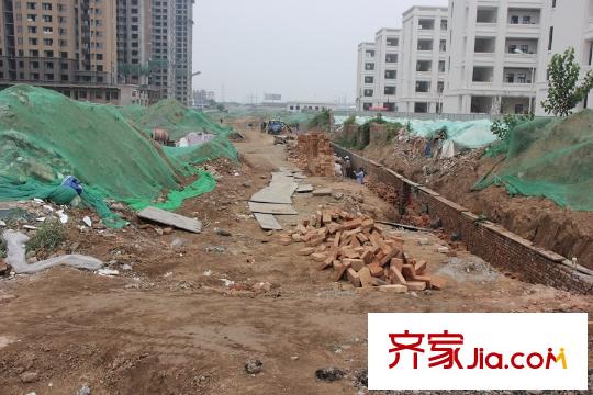 龍湖?源著周邊配套――平方米灞完全中學(xué)