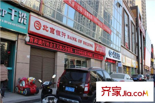 澤星?雅龍灣周邊配套-銀行