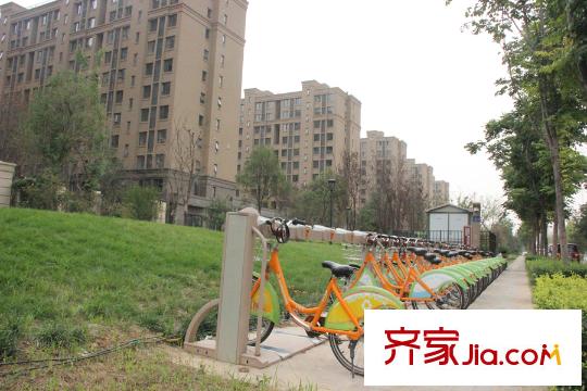 錦繡天下社區(qū)周邊公共自行車配套（2015.08）