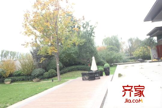 西安富力白鷺灣售樓部外部（2015.11.11）