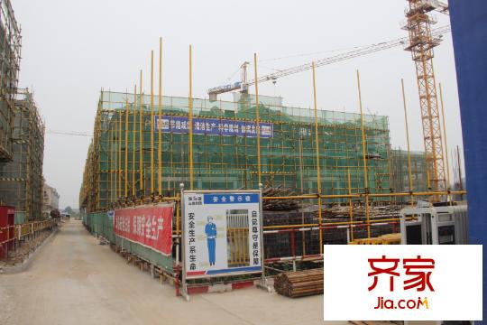 西安國際美術(shù)城施工進(jìn)度（攝于2015年8月12日）