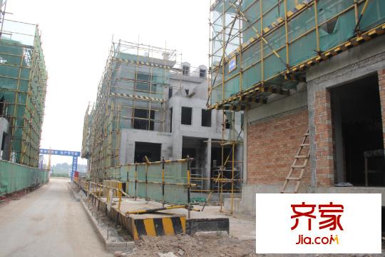 西安國際美術城施工進度（攝于2015年8月12日）