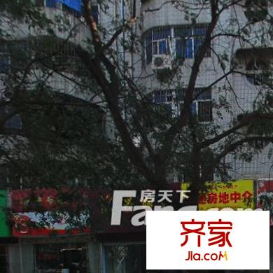 東縣門中行家屬院外景圖 