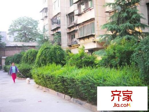 霽虹園小區(qū)外景圖 