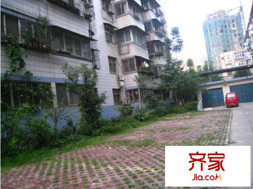 市政家屬院外景圖 