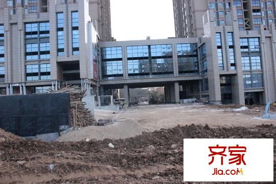 半坡國際廣場小區(qū)大門（2015-12-15）
