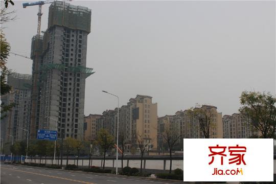 龍湖?花千樹高層和洋房施工進(jìn)度（2015.11.09）